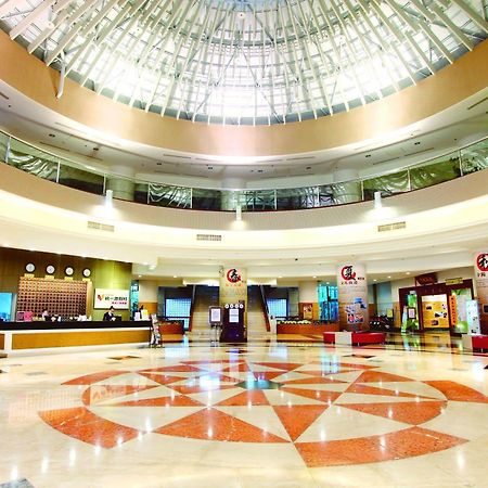 Uni-Resort Луканг Екстериор снимка